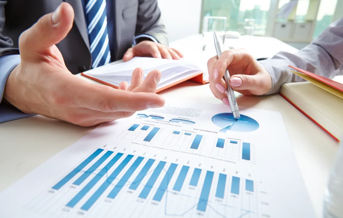 Simposio Nacional e Internacional de Expertos en Finanzas Simposio Nacional e Internacional de Expertos en Finanzas