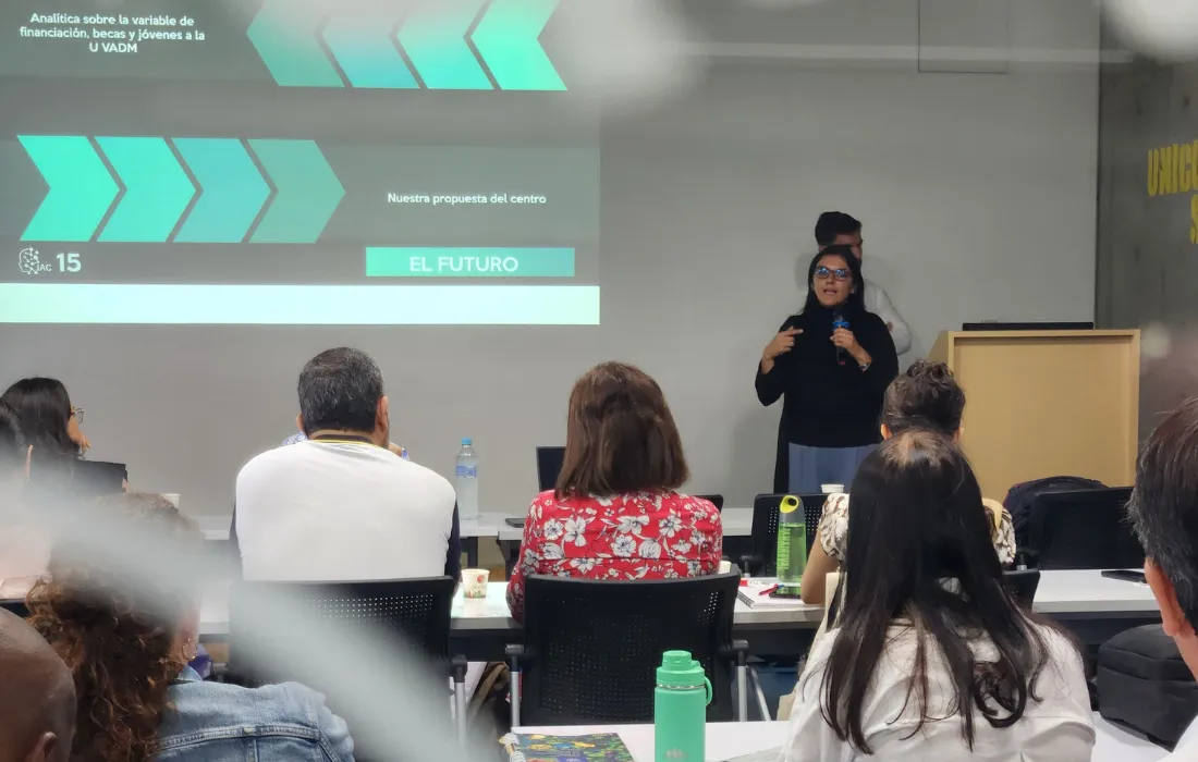 Jornada sobre Modelos IA para el éxito estudiantil Jornada sobre Modelos IA para el éxito estudiantil