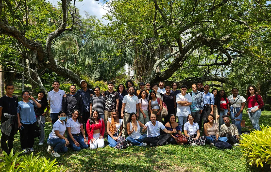 Jóvenes del Diplomado Tesos por el Ambiente Participan en Taller de Formulación de Iniciativas Juveniles Ambientales con la CVC Jóvenes del Diplomado Tesos por el Ambiente Participan en Taller de Formulación de Iniciativas Juveniles Ambientales con la CVC